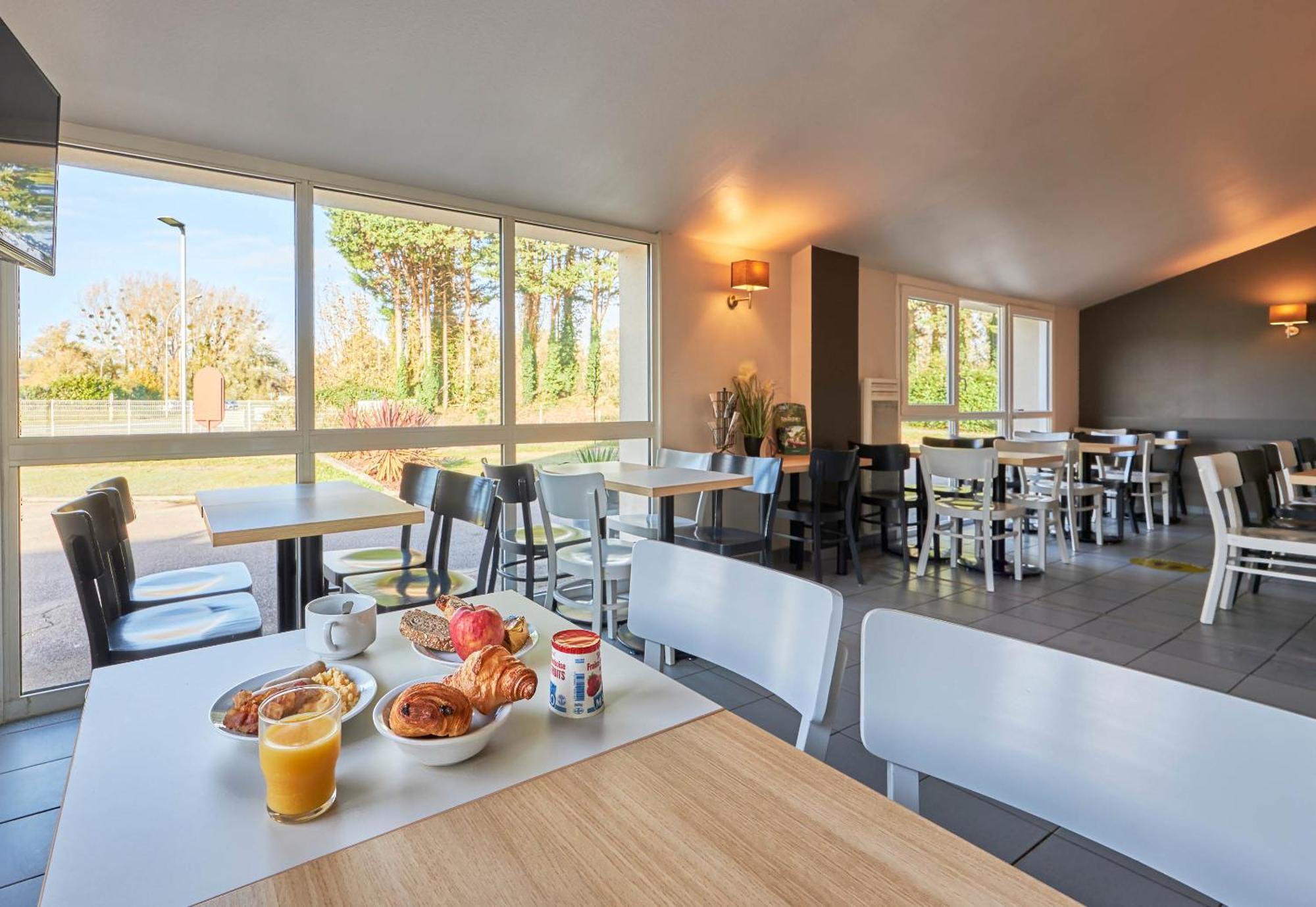 B&B Hotel Honfleur La Rivière-Saint-Sauveur Esterno foto